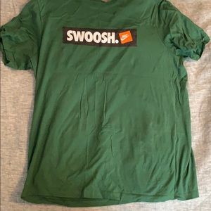 NIKE swoosh forest green t. Size large